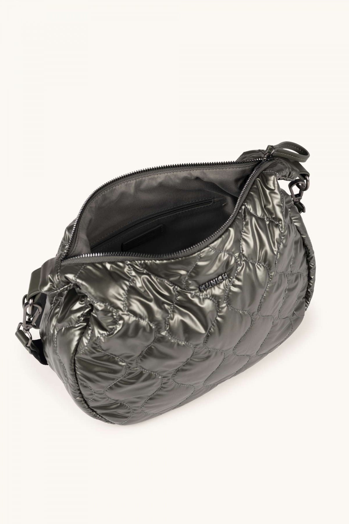 MUNICH CROSSBODY HOBO en color KHAKI  (3)