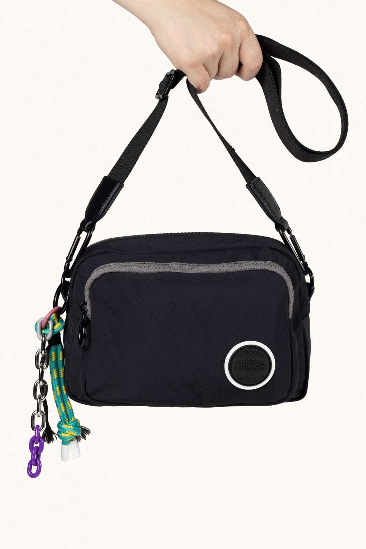 MUNICH DEEP RECYCLED FW C en color BLACK  (4)