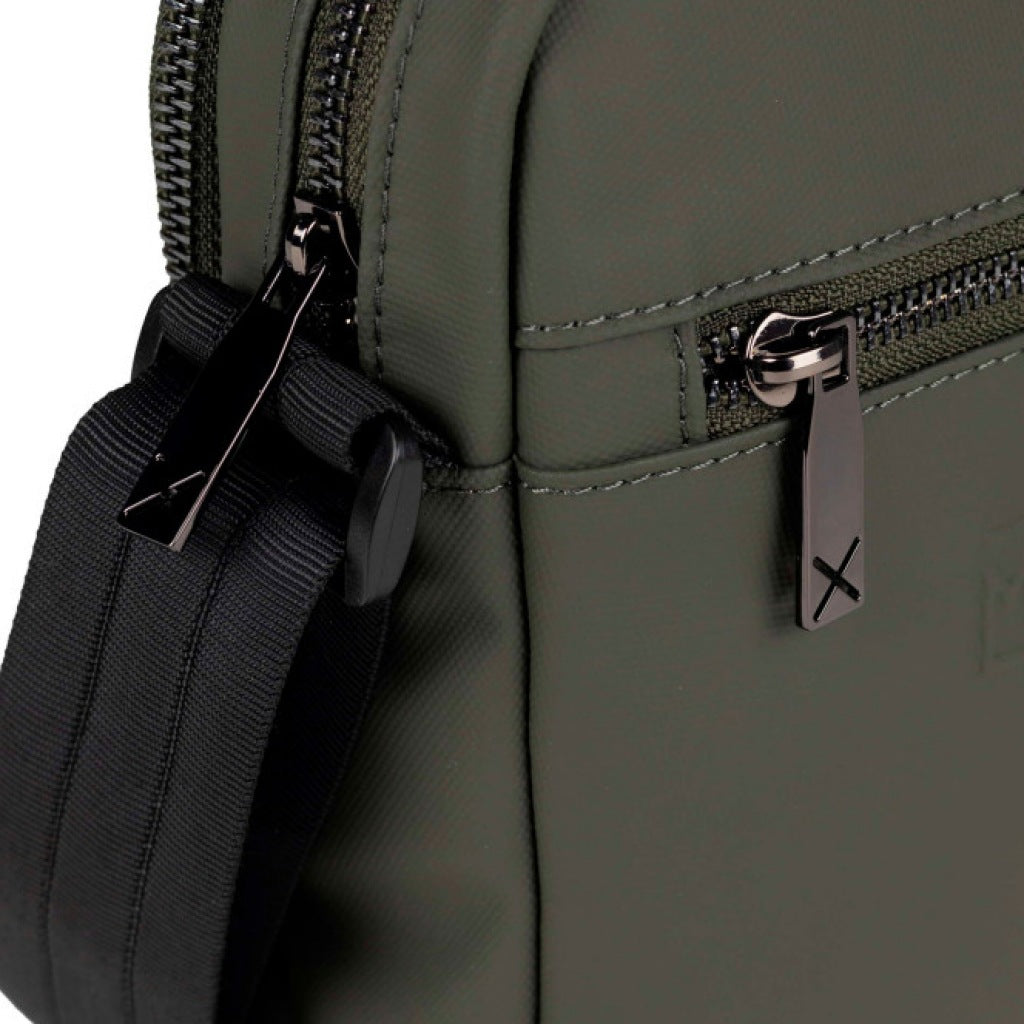 MUNICH CROSSBODY en color KHAKI  (4)
