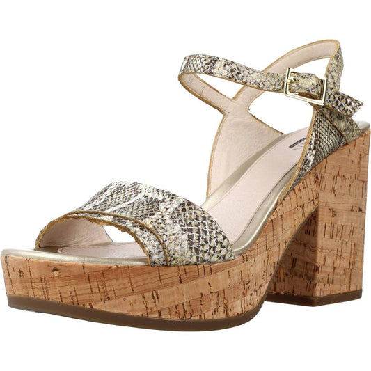 STONEFLY CAROL  ANACONDA en color   (1)