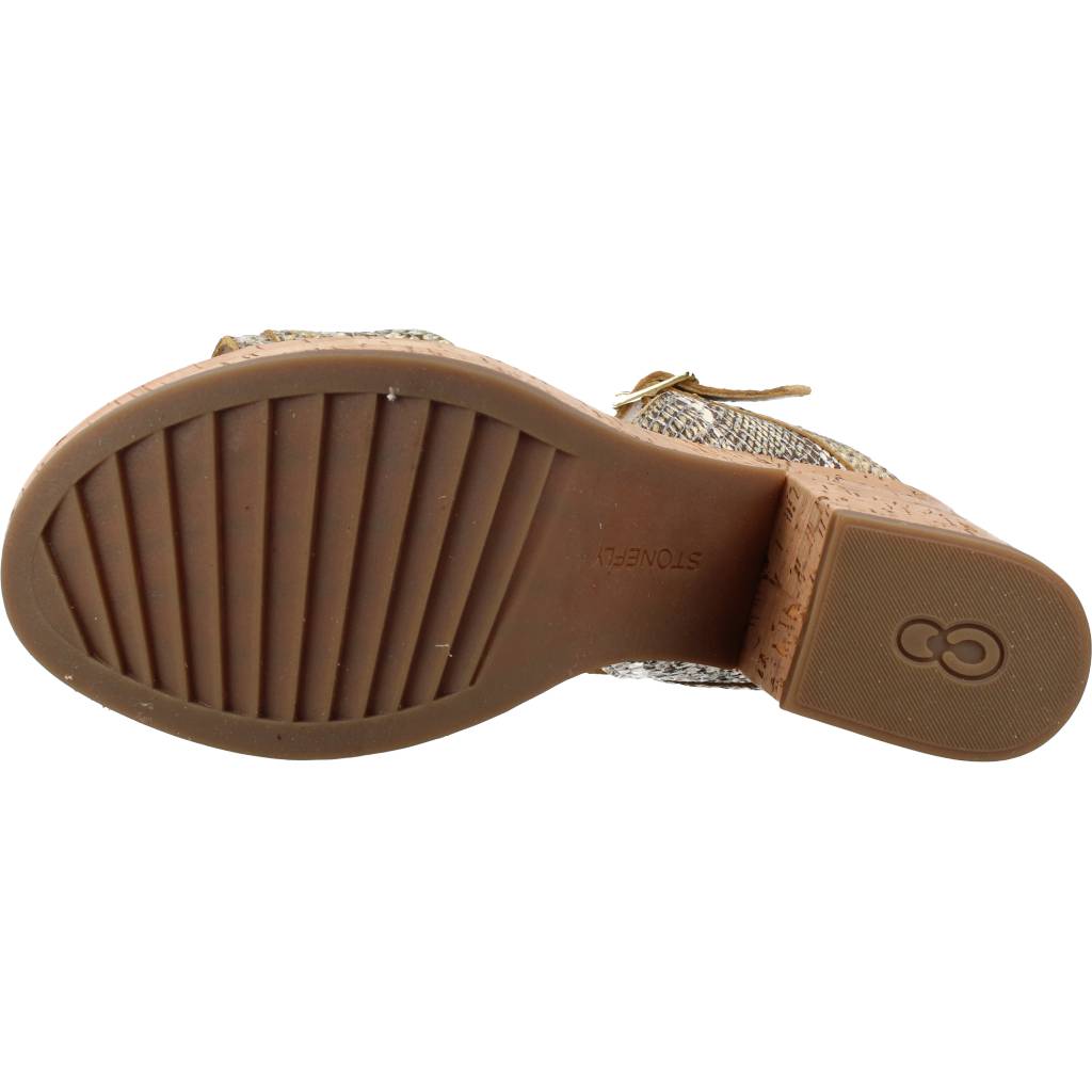 STONEFLY CAROL  ANACONDA en color   (6)