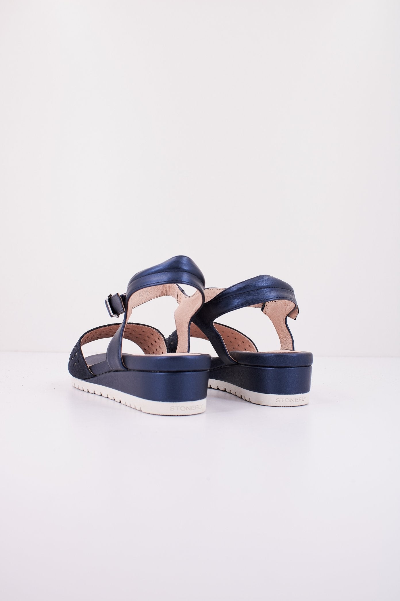 STONEFLY CHER  en color B  (3)