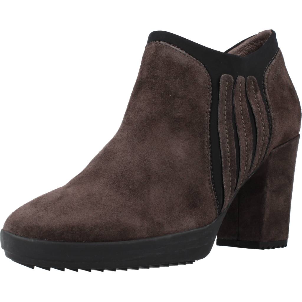 STONEFLY OPRAH  VELOUR en color W  (1)