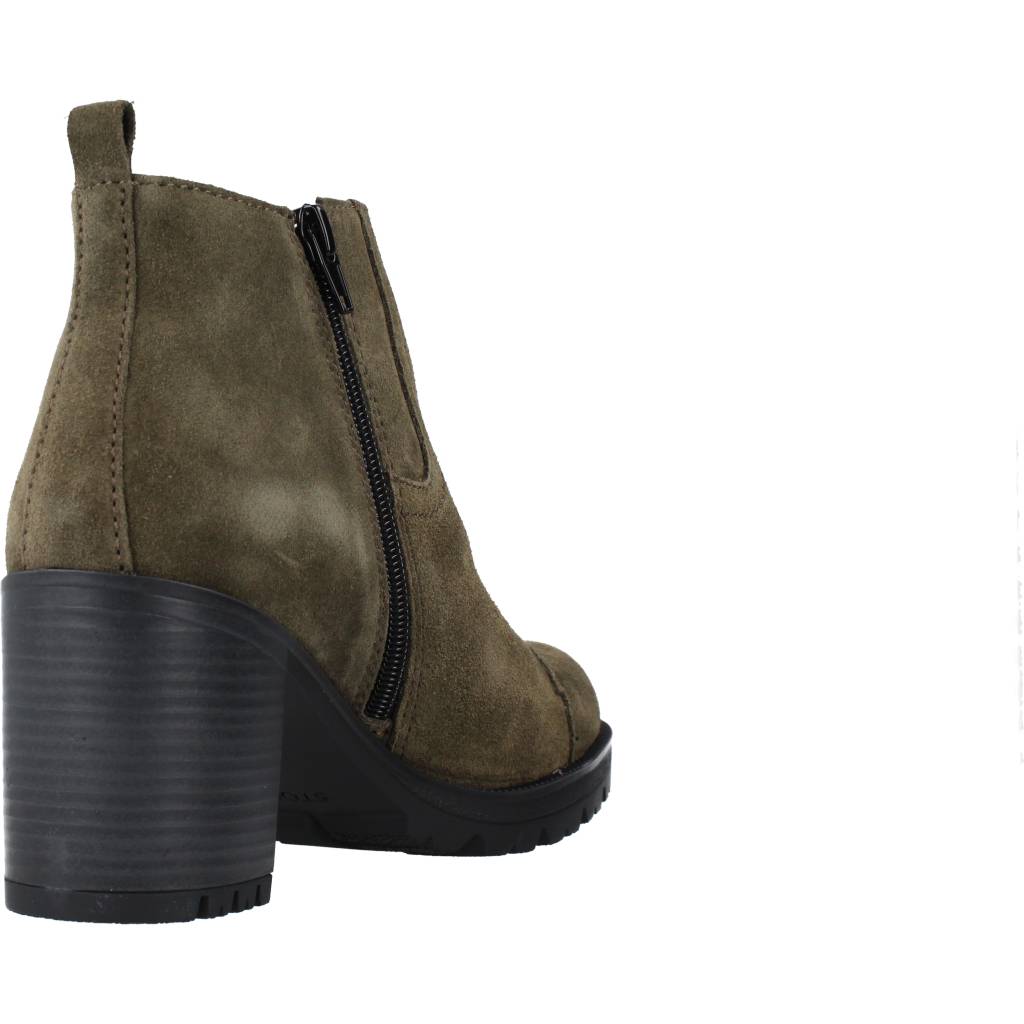 STONEFLY BLASY HDRY  VELOUR en color   (3)