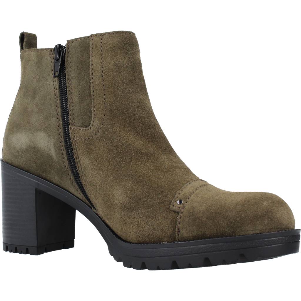 STONEFLY BLASY HDRY  VELOUR en color   (5)