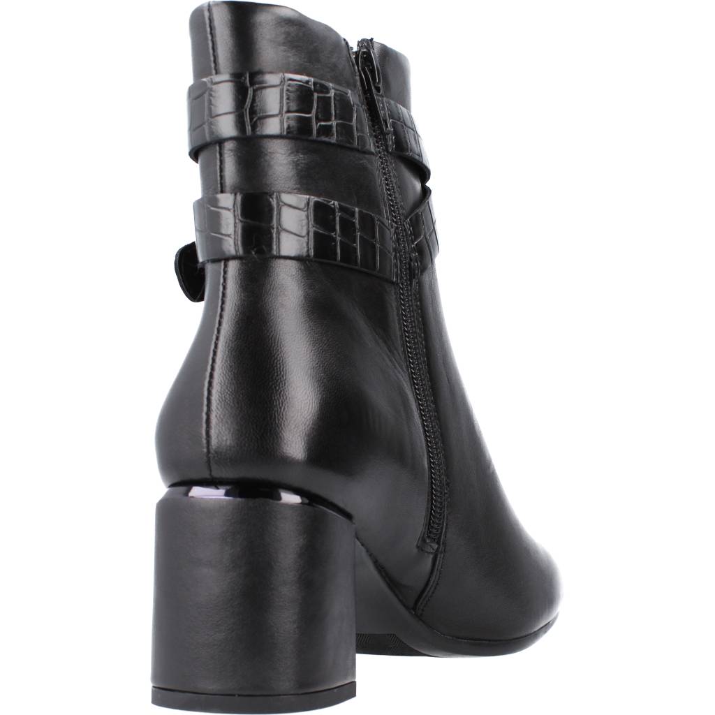 STONEFLY BRIDGET  NAPPA LTH en color   (3)