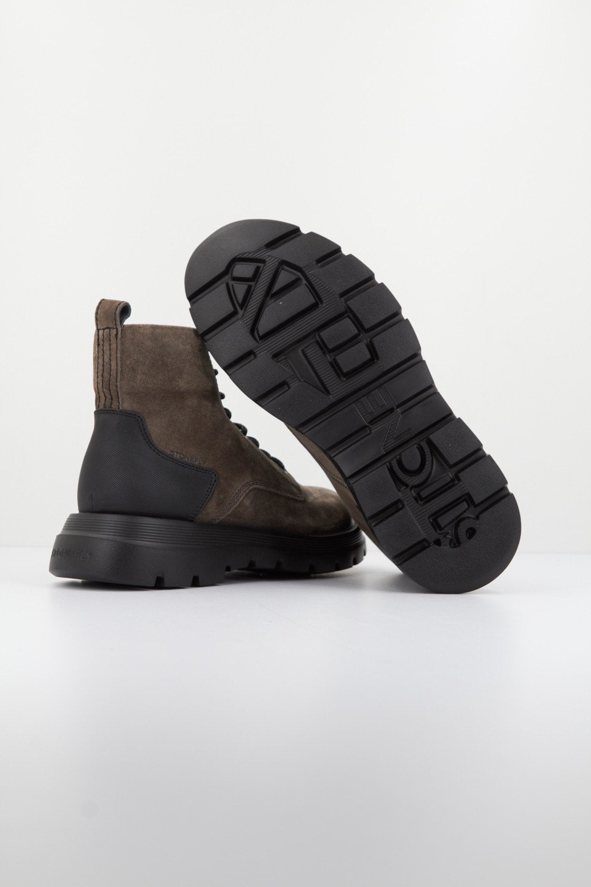 STONEFLY  ATHENA  VELOUR OIL en color M  (4)