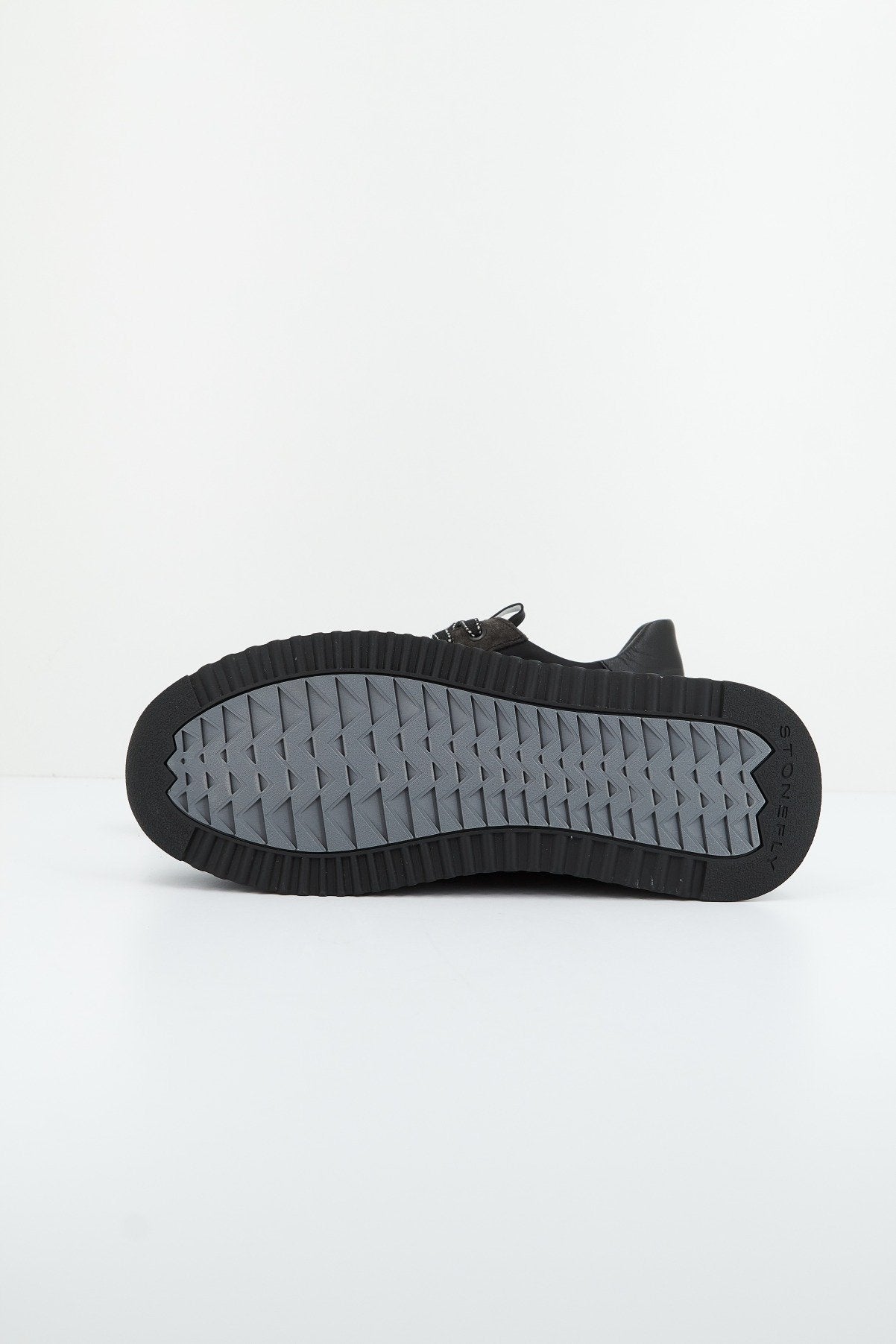 STONEFLY FLY  GOAT en color BDW  (4)