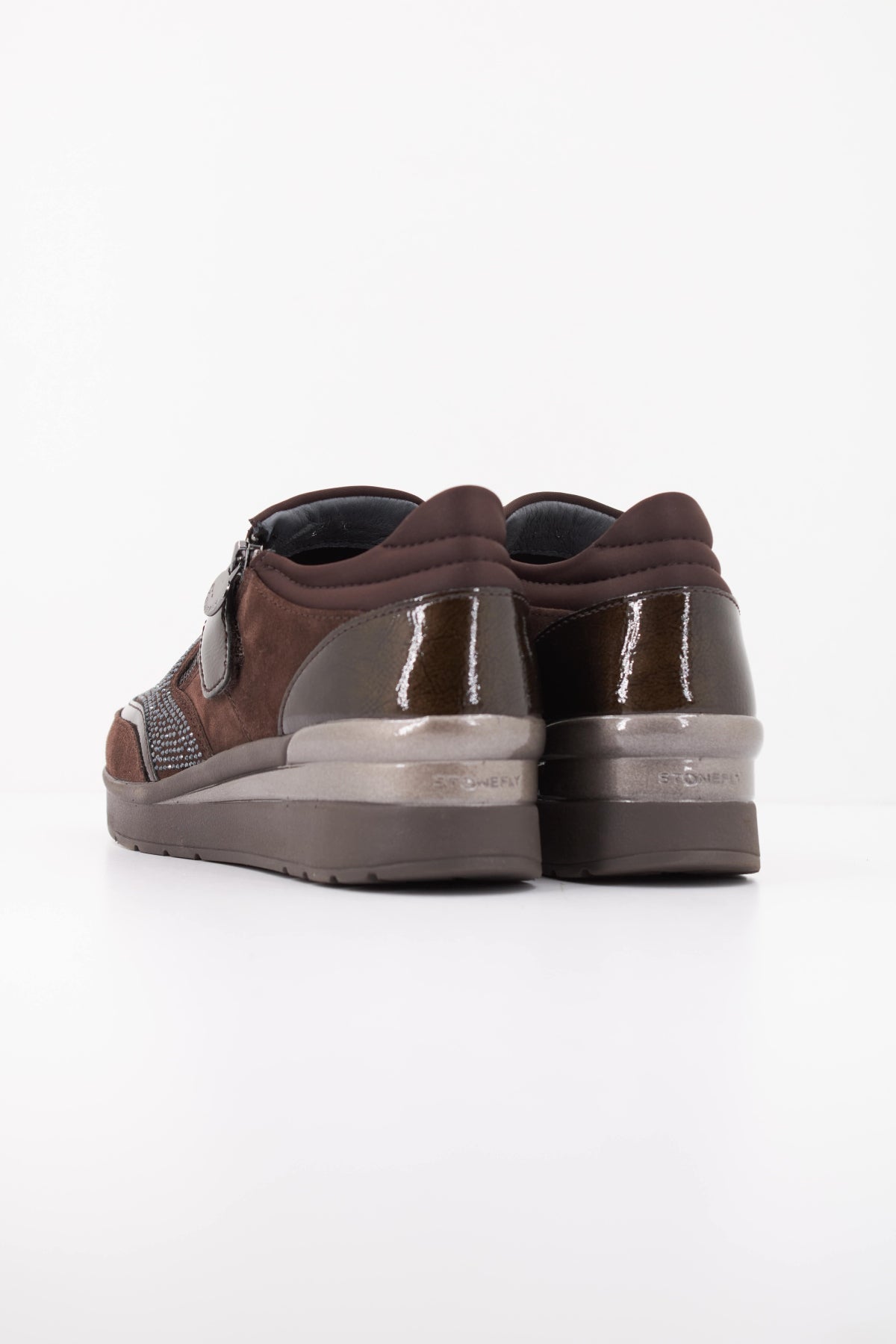 STONEFLY VELOUR/S. PATENT en color M  (4)