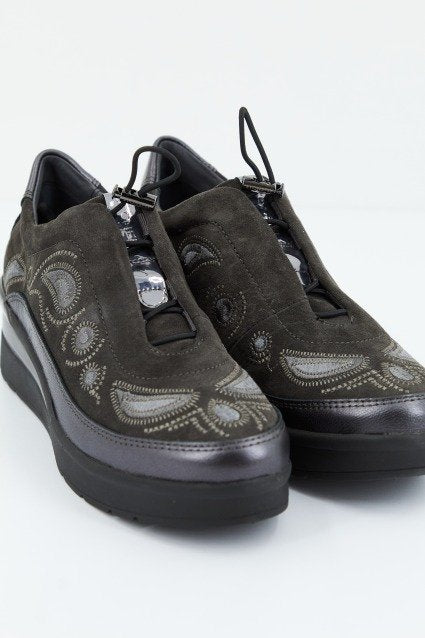 STONEFLY CREAM  VELOUR en color O  (1)