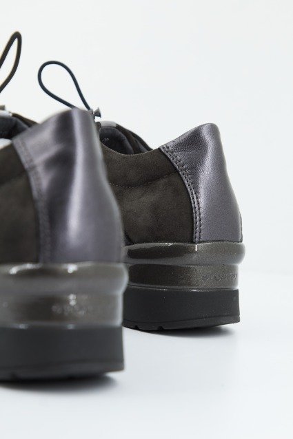 STONEFLY CREAM  VELOUR en color O  (3)