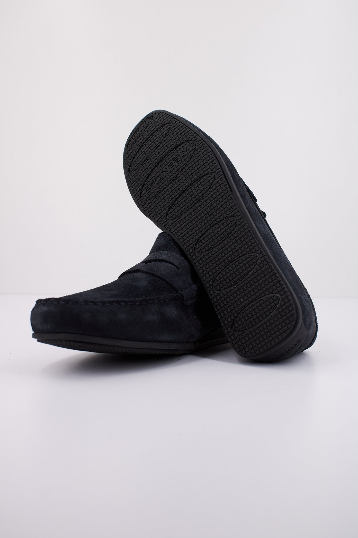 STONEFLY SALVADOR  VELOUR en color D  (5)