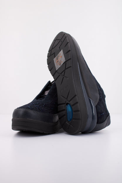 STONEFLY  CREAM   en color D  (5)