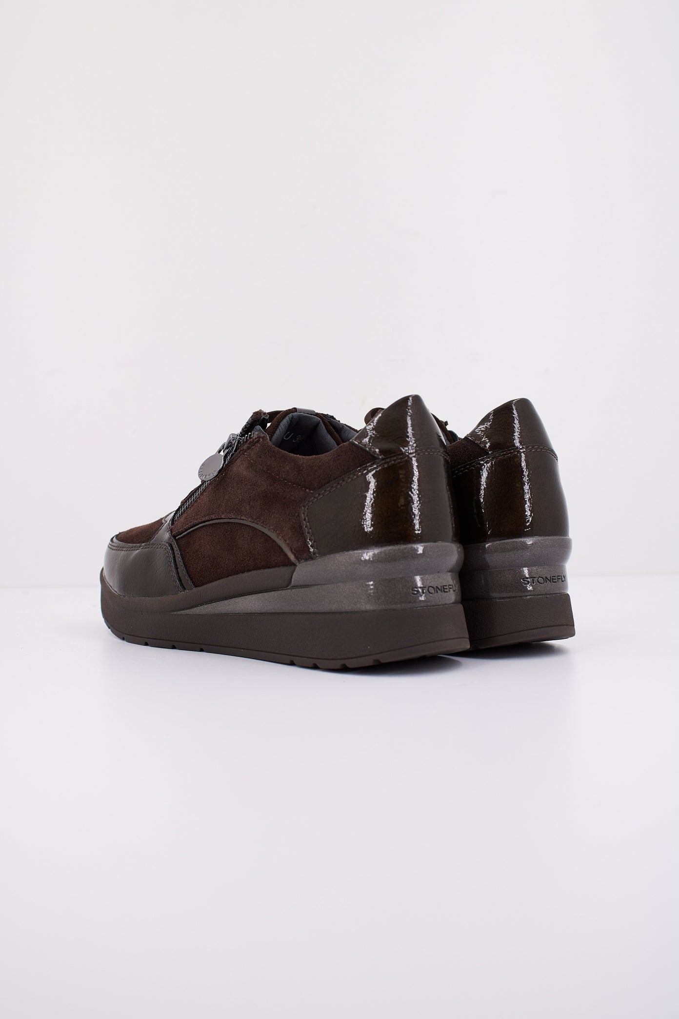 STONEFLY CREAM  VELOUR/S PA en color AU  (4)