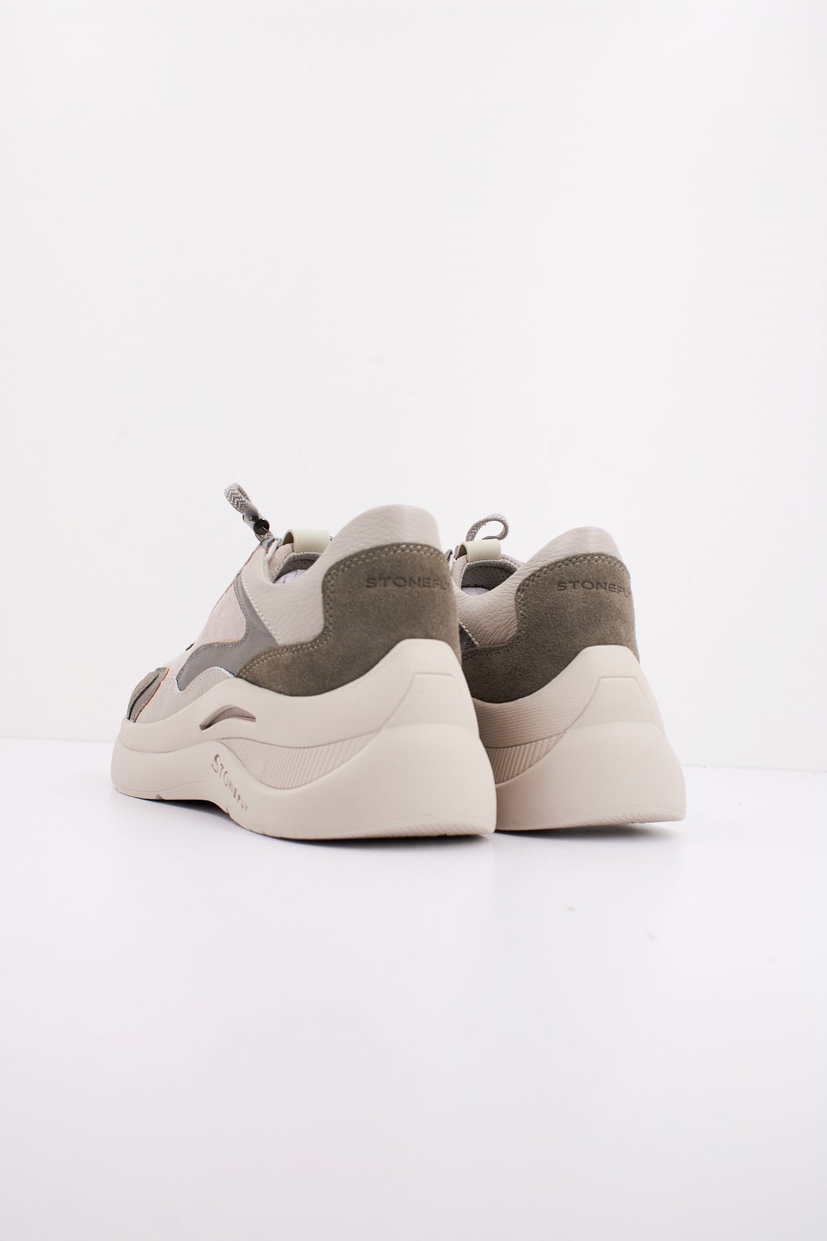 STONEFLY ROCHA  VELOUR/EMBOS en color CUF  (4)