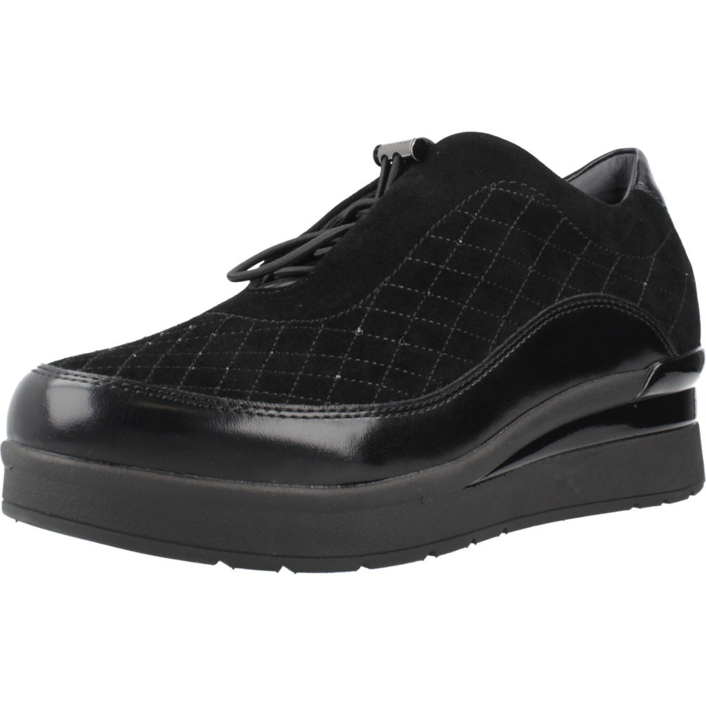 STONEFLY CREAM  PULL en color   (1)