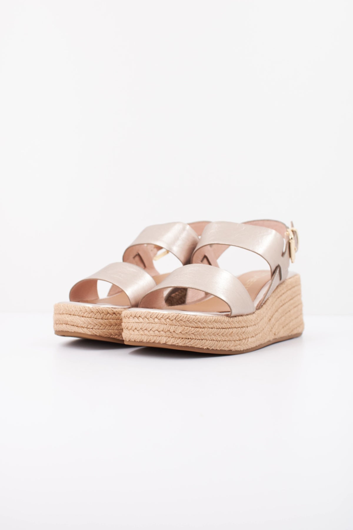 STONEFLY IVORY  en color I  (2)
