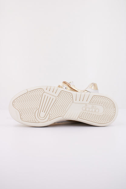 DIADORA  METAL WN en color   (5)