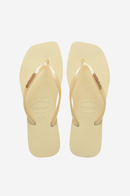 HAVAIANAS SQUARE LOGO METALLIC en color BEIGE  (1)