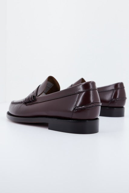 SEBAGO B en color GRANATE  (3)