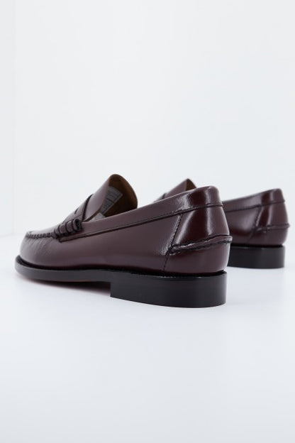 SEBAGO B en color GRANATE  (3)