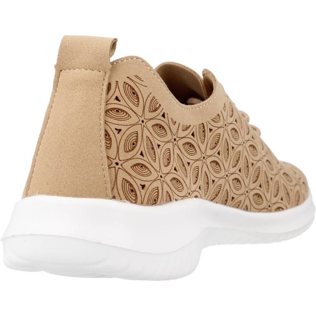 TIZIANA T  en color CAMEL  (3)