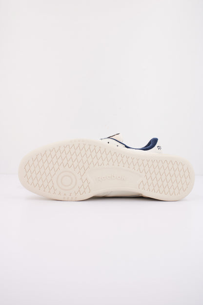 REEBOK CLUB C  VINTAGE en color CHALK  (5)