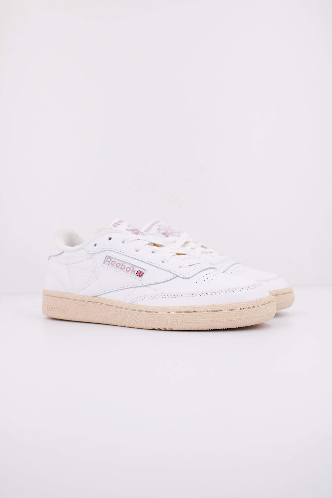 REEBOK CLUB C  VINTAGE en color FTWWHT  (2)