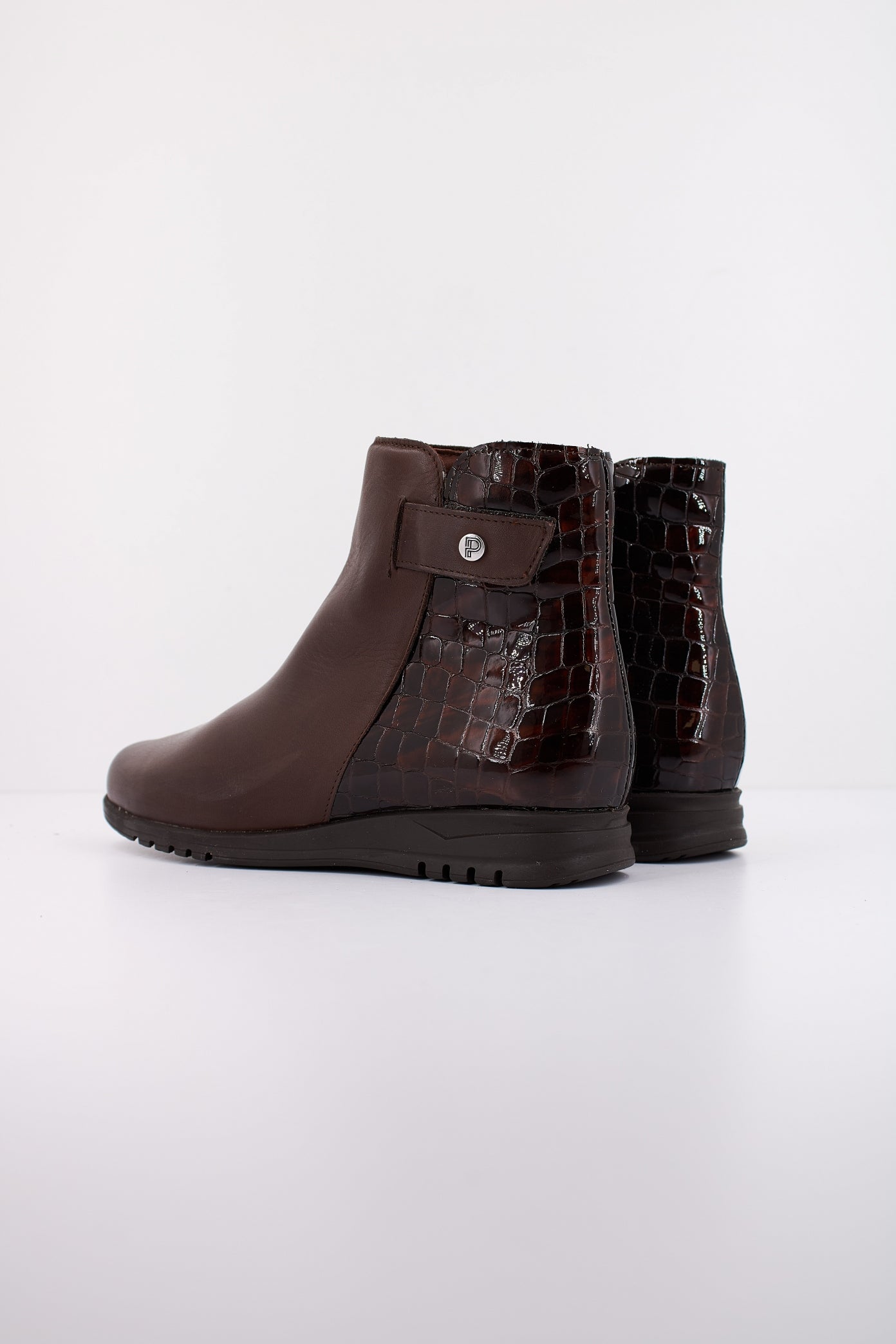 PITILLOS P en color MARRON  (4)