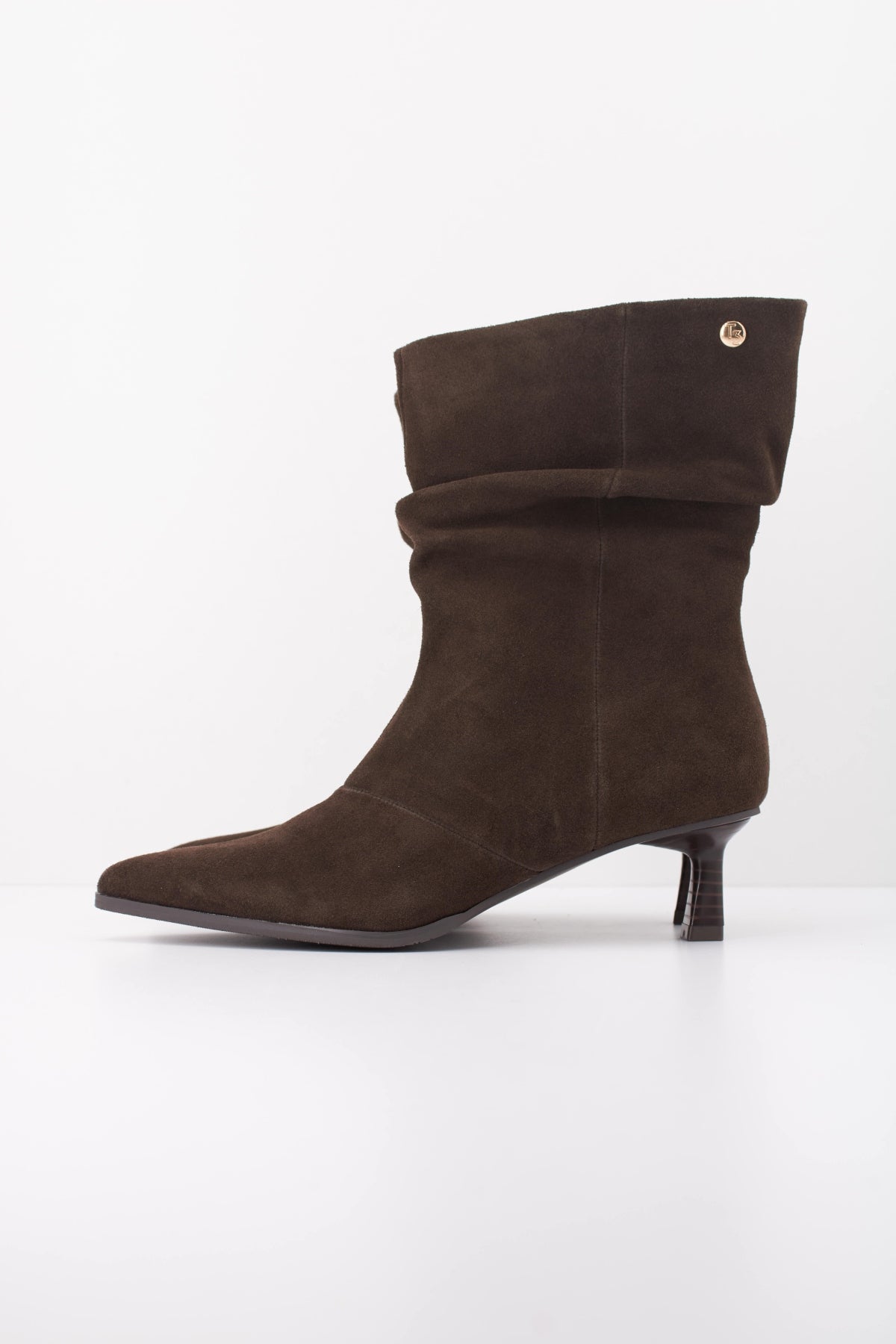 TOP BOTA CORTA ARRUGADA en color MOKA  (1)