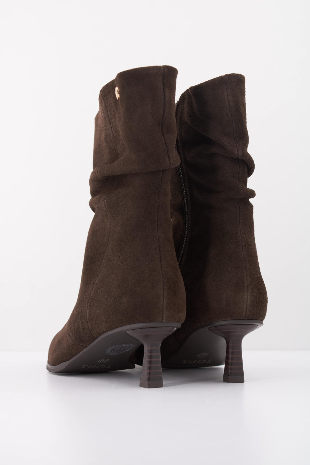 TOP BOTA CORTA ARRUGADA en color MOKA  (4)
