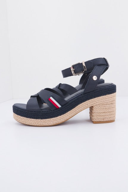 TOMMY HILFIGER INTERLACE MID HEEL S en color DWDESE  (2)