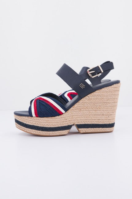 TOMMY HILFIGER ARTISANAL HIGH WEDGE en color GYRWB  (2)