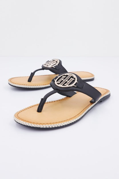 TOMMY HILFIGER ESSENTIAL LEATHER FL en color BDSBLACK  (2)