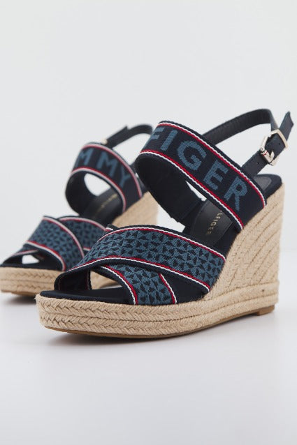 TOMMY HILFIGER WEBBING HIGH WEDGE en color DWDESERT  (1)