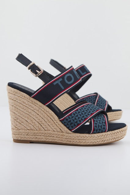 TOMMY HILFIGER WEBBING HIGH WEDGE en color DWDESERT  (2)