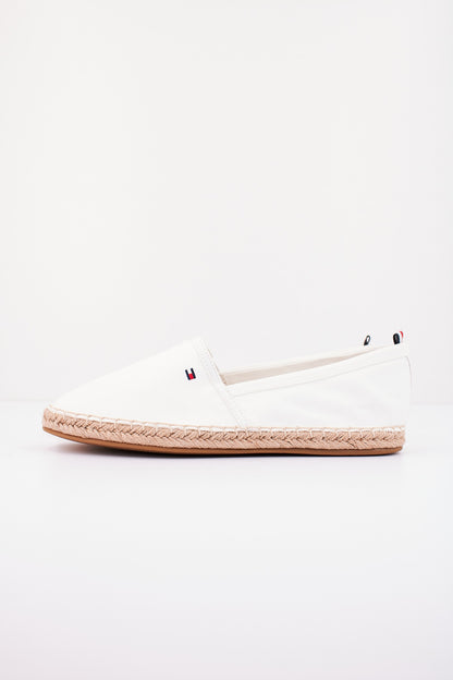 TOMMY HILFIGER BASIC TOMMY FLAT ESP en color YBL  (1)