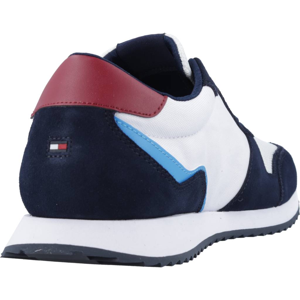 TOMMY HILFIGER  RUNNER EVO MIX en color GY  (3)