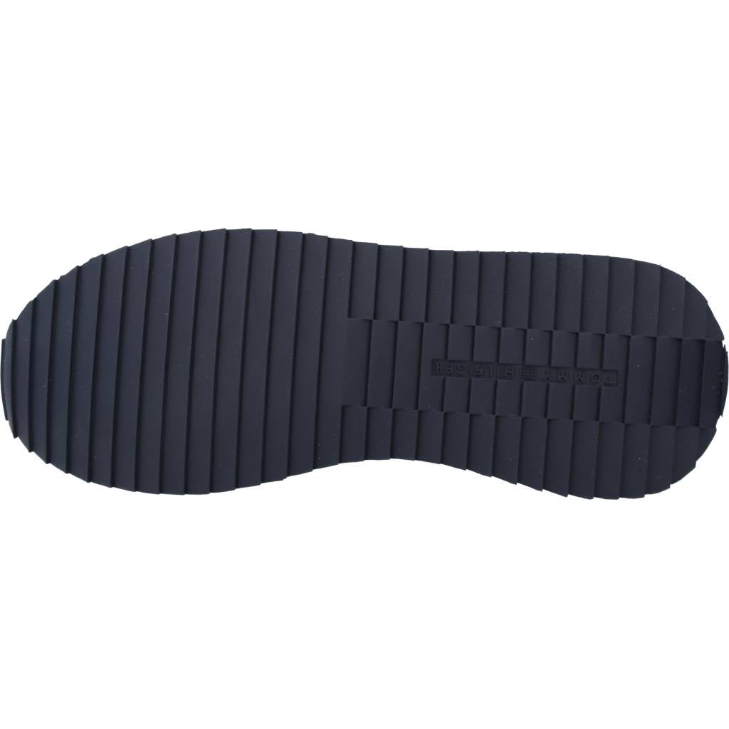 TOMMY HILFIGER  RUNNER EVO MIX en color GY  (6)