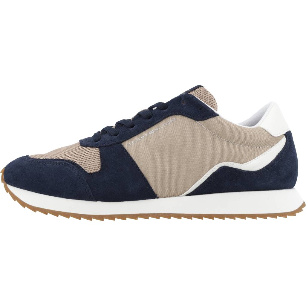 TOMMY HILFIGER  RUNNER EVO MIX en color DW  (2)
