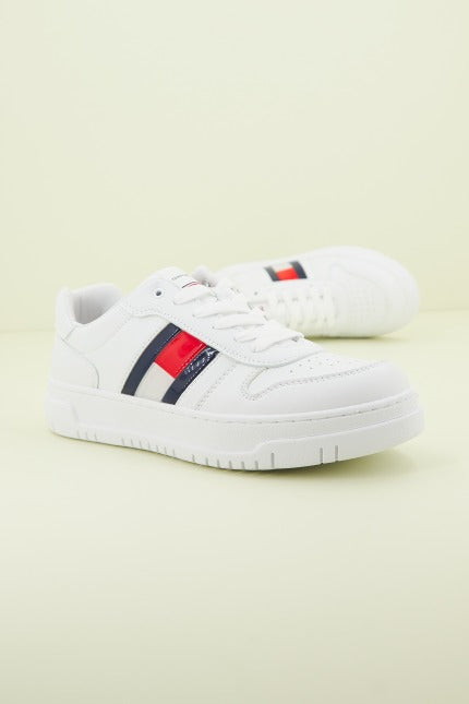TOMMY HILFIGER LACE UP en color BIANCO  (1)