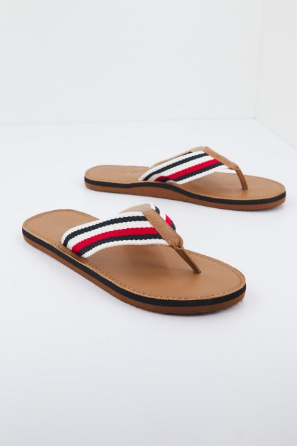 TOMMY HILFIGER LEATHER BEACH SANDAL en color GU  (2)