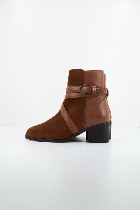 TOMMY HILFIGER ELEVATED ESS THERMO  en color GTU  (1)