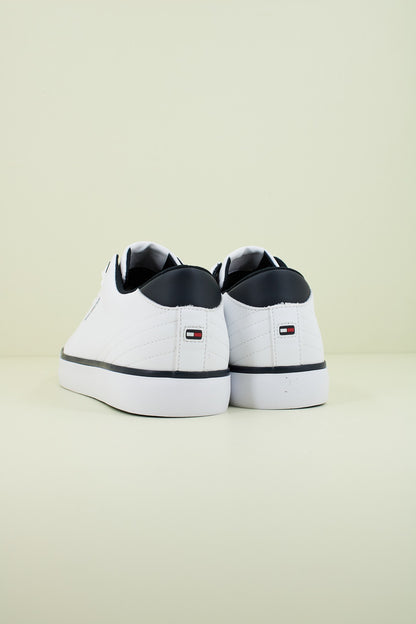 TOMMY HILFIGER TH HI VULC CORE LOW  en color YBS  (3)