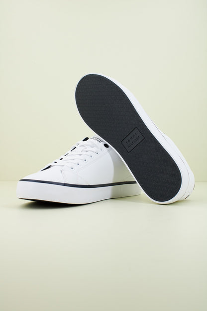 TOMMY HILFIGER TH HI VULC CORE LOW  en color YBS  (4)