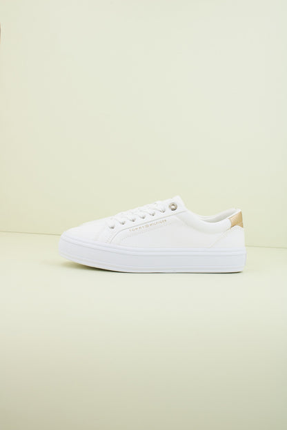 TOMMY HILFIGER ESSENTIAL VULC CANVA en color YBS  (1)