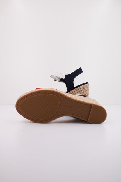 TOMMY HILFIGER STRIPES WEDGE  en color   (4)