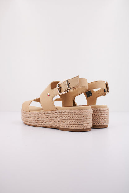 TOMMY HILFIGER HARVEST WHEAT en color ACR  (3)