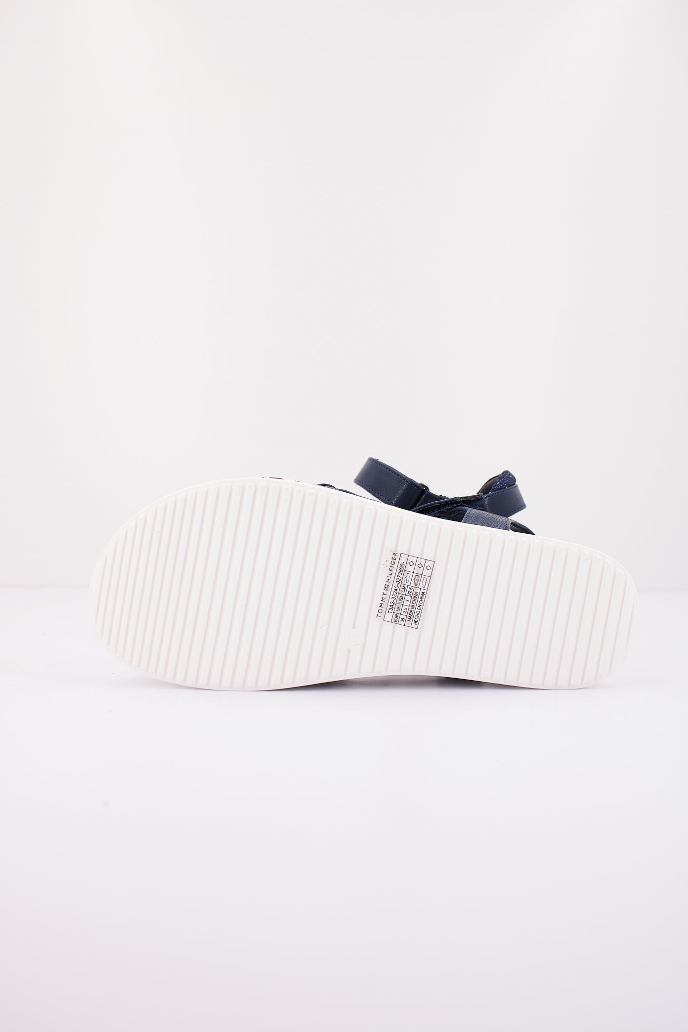 TOMMY HILFIGER TA  en color BLUE  (4)