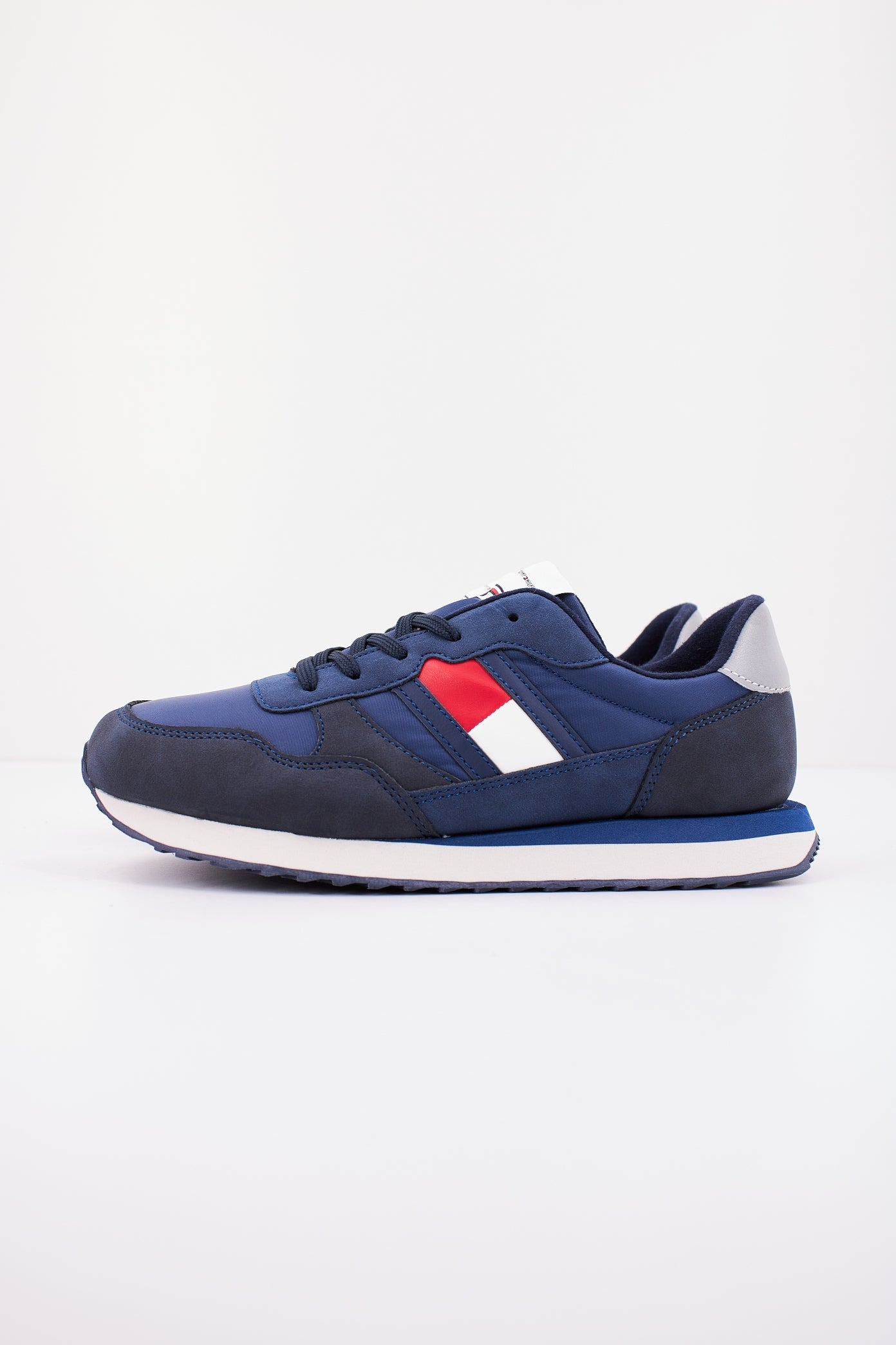 TOMMY HILFIGER SNEAKER FLAG BASSA A en color BLUE  (1)
